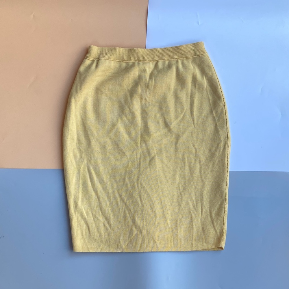 Elegant Mustard Pencil Skirt